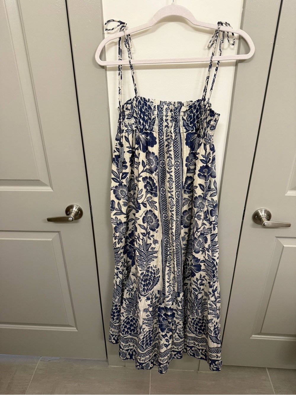 Women's Blue & White Floral Tie-Shoulder Sundress